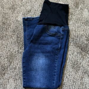 Maternity jeans 👖